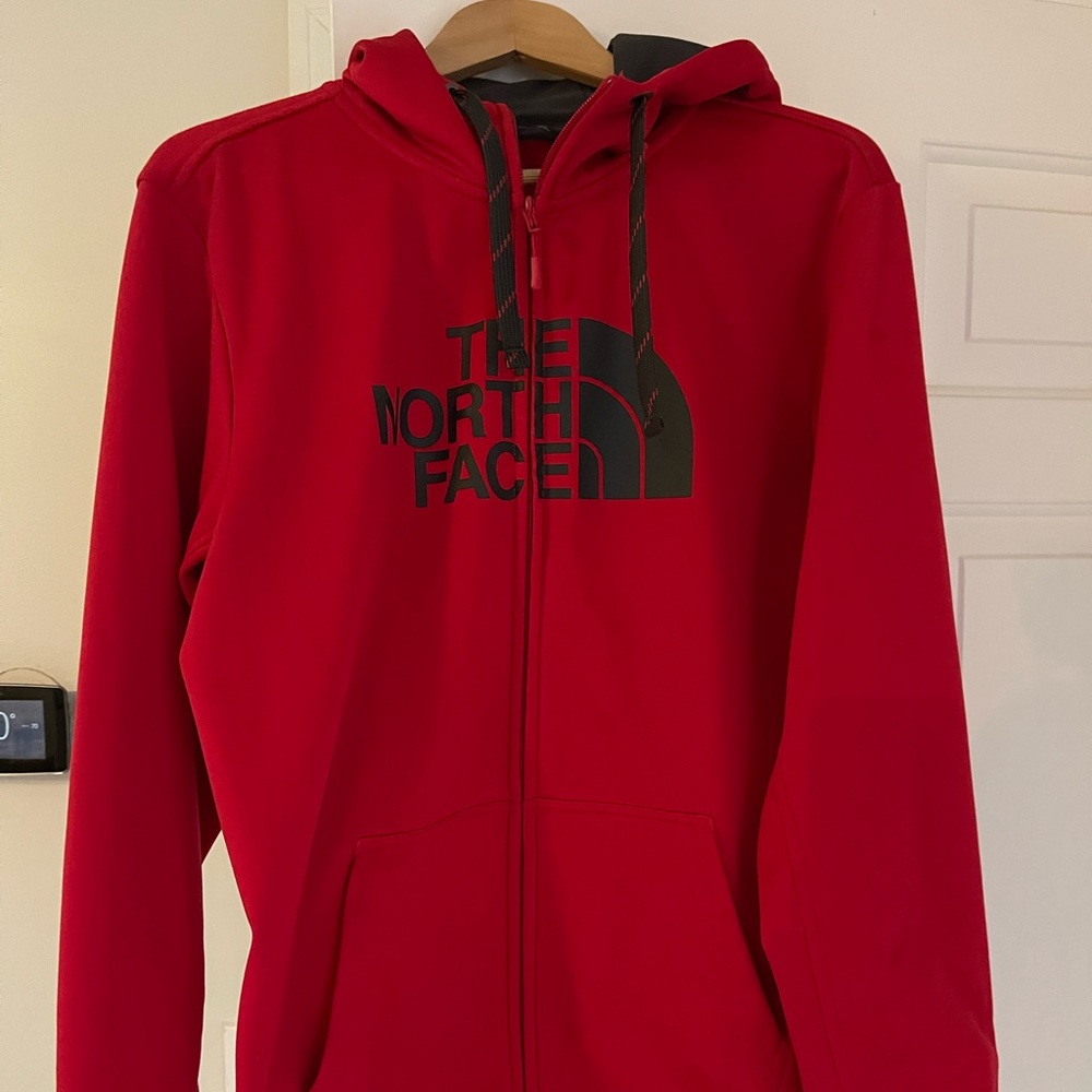 The North Face Zip up hoodie. Men’s large. Worn once.